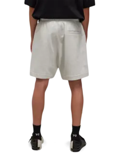 شورت رياضي بطبعة شعار