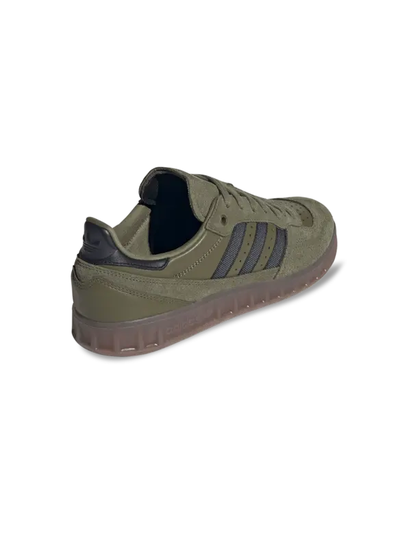 /original/JR4294_M_ADDS_Focoli_Car_3.png_convert-600x800