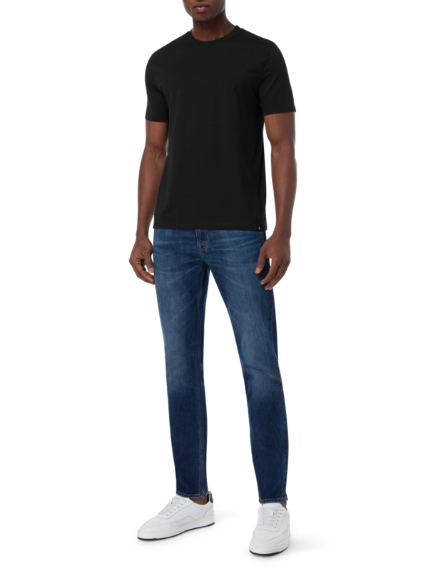 تيشيرت لوكس بيرفورمانس