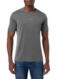 تيشيرت بصبغة معدنية