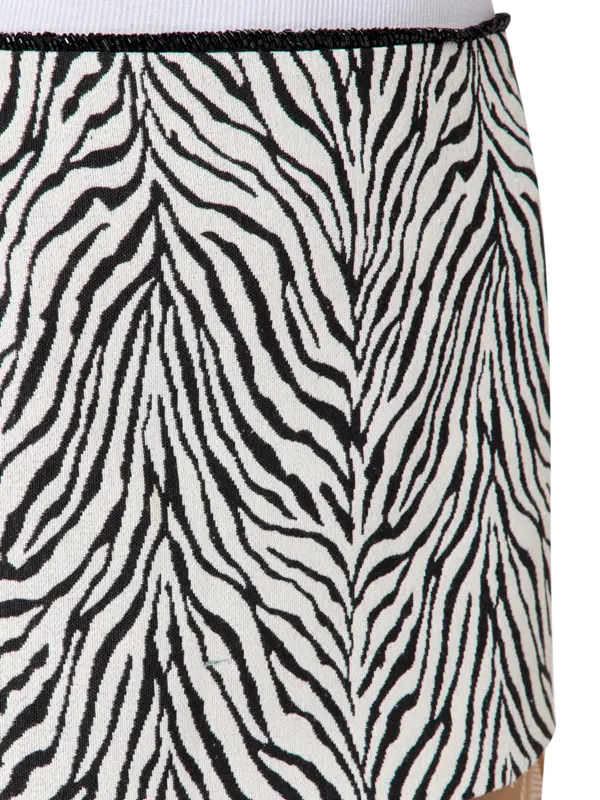 /original/JW25AWBQ010_JACQ_PrintSandy_4.png_convert-600x800