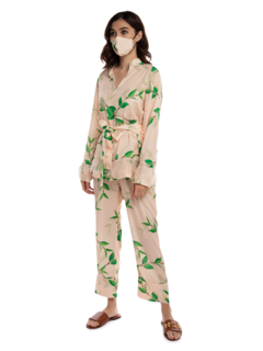 Peach Set with Foliage