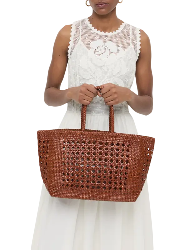 /original/KLARA_2_LORA_Saddle Opn_2.png_convert-600x800