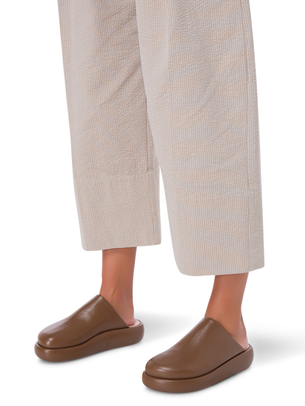 /original/Kateyoung0001_ILIO_4500 Brown_5.png_convert-600x800