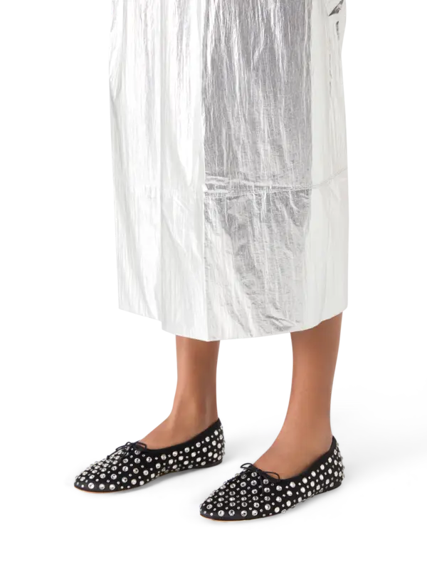 /original/LANDON_LORA_BlaCrystal_2.png_convert-600x800