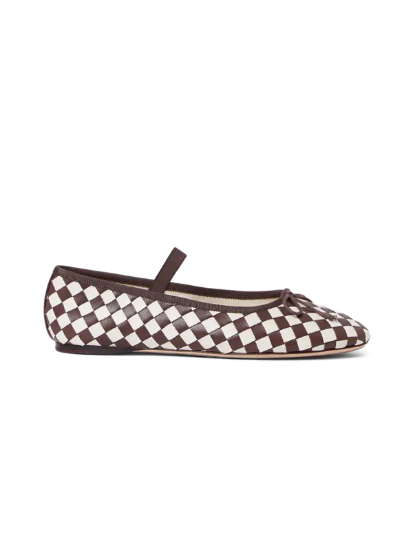 /original/LEONIE_2_LORA_ChocolCram_1.png_convert-600x800