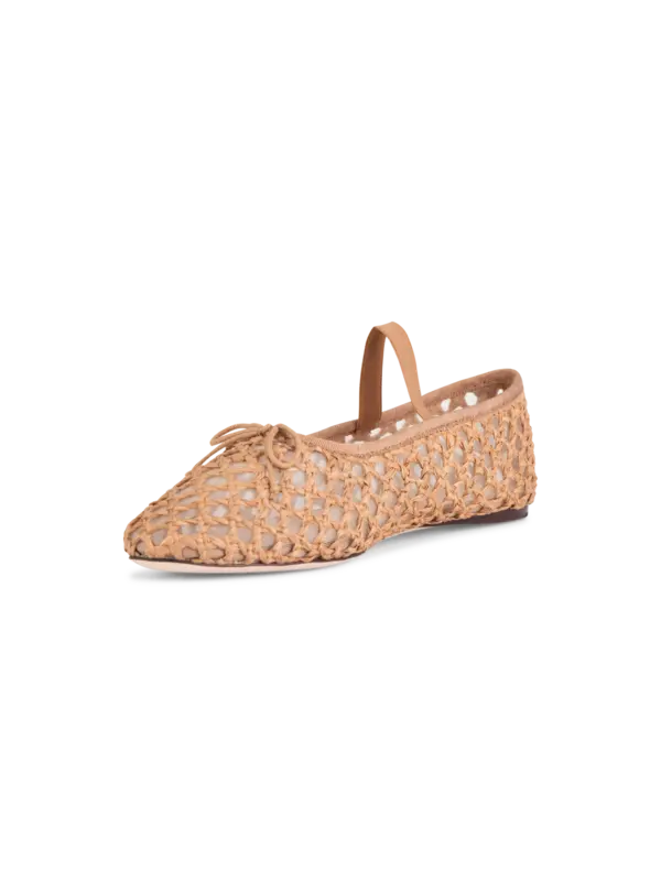 /original/LEONIEBRWN_LORA_Brown_3.png_convert-600x800