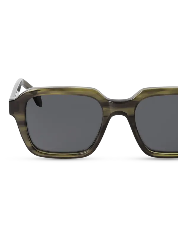 /original/LIEGGG_TBD_Green_4.png_convert-600x800