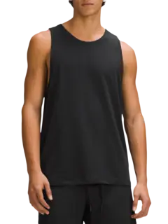 بلوزة بدون أكمام من تشكيلة زيرود إن