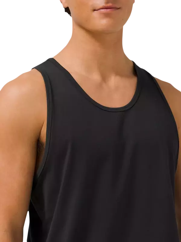 فيست ذا فاندمنتال بدون أكمام