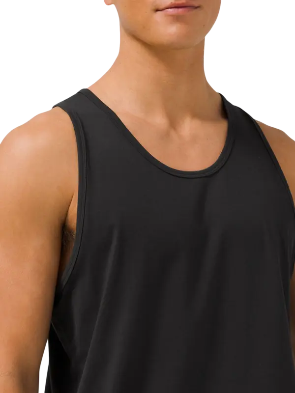 فيست ذا فاندمنتال بدون أكمام