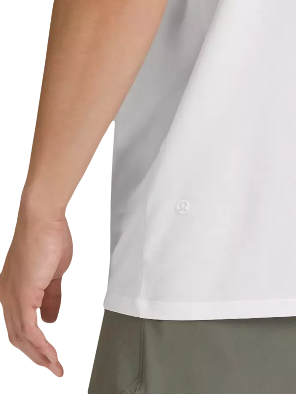 فيست ذا فاندمنتال بدون أكمام