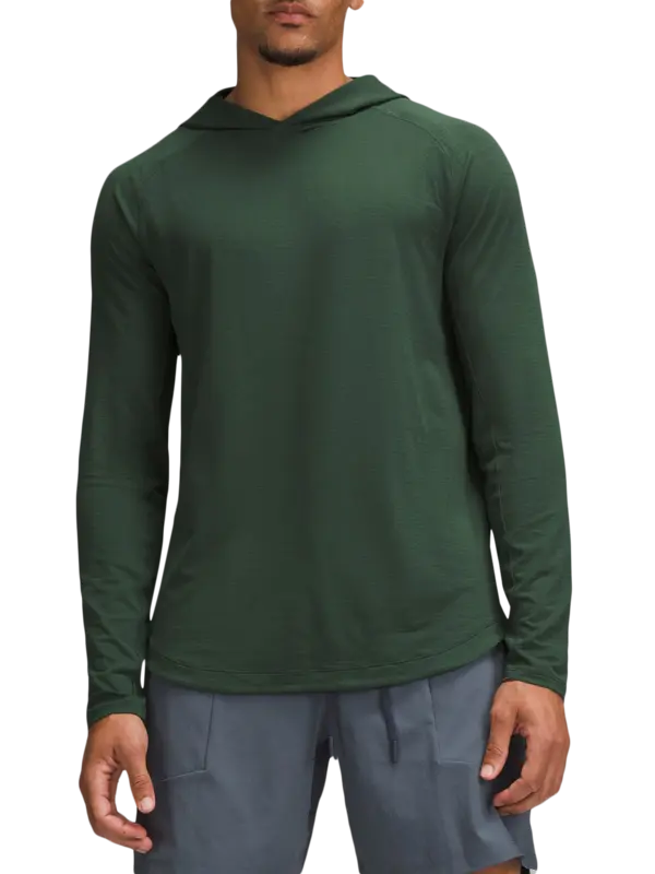 هودي من تشكيلة لايسنس تو ترين