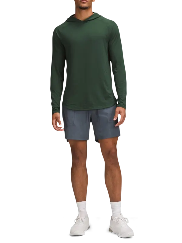 هودي من تشكيلة لايسنس تو ترين