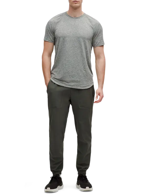 /original/LM3EJVS_050321_LULU_50321_2.png_convert-600x800