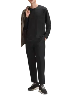 تيشيرت فاندمنتال كبير الحجم