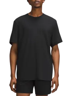 تيشيرت بأكمام قصيرة من تشكيلة زيرود إن