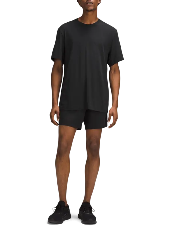 تيشيرت بأكمام قصيرة من تشكيلة زيرود إن