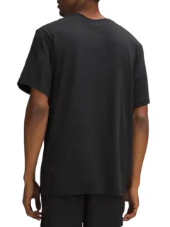 تيشيرت بأكمام قصيرة من تشكيلة زيرود إن