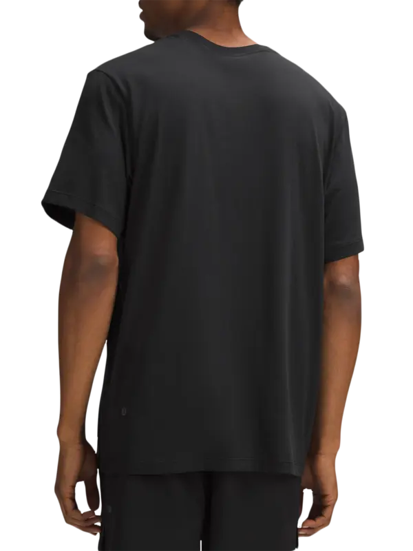 تيشيرت بأكمام قصيرة من تشكيلة زيرود إن