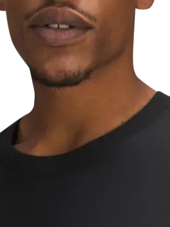 تيشيرت بأكمام قصيرة من تشكيلة زيرود إن