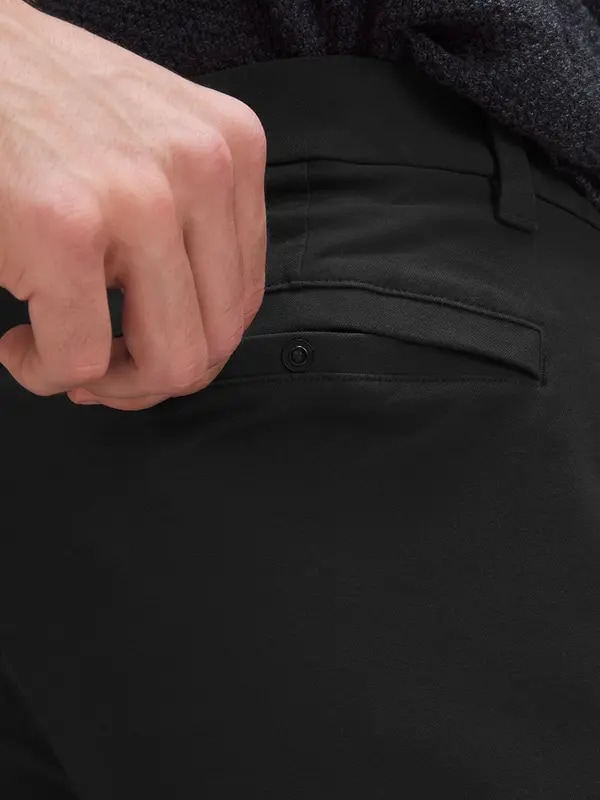 /original/LM5AXAS_0001_LULU_1_5.png_convert-600x800