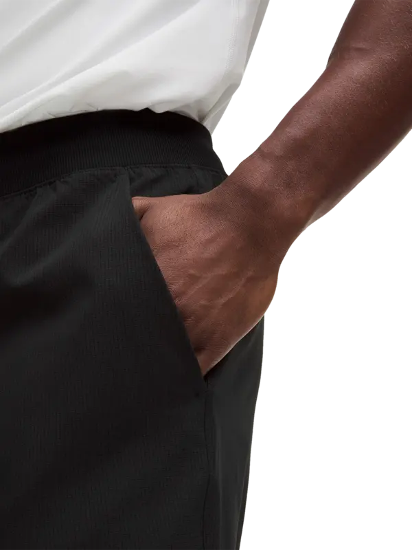 /original/LM5AXMS_0001_LULU_1_5.png_convert-600x800