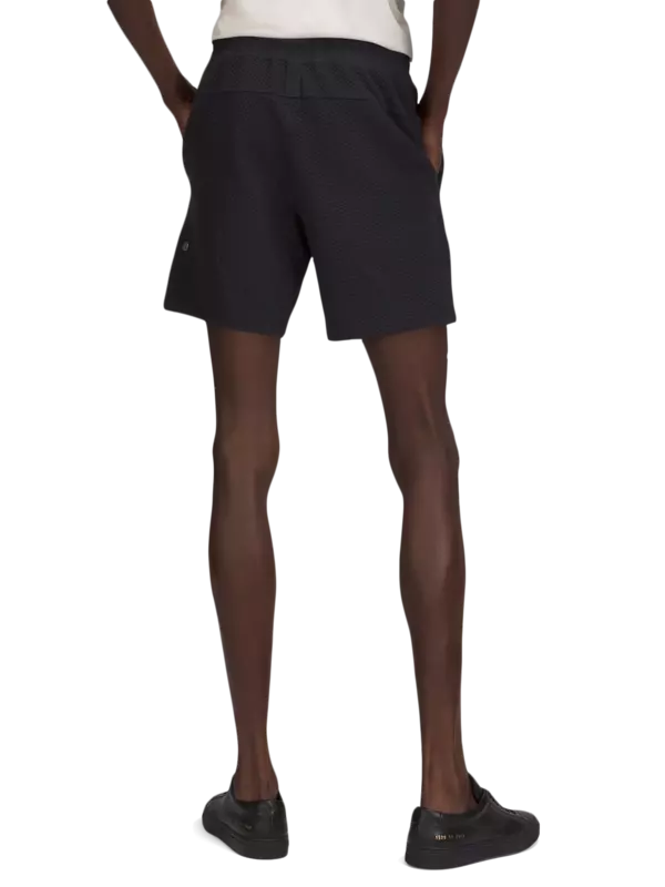 شورت آت إيز 7 بوصة