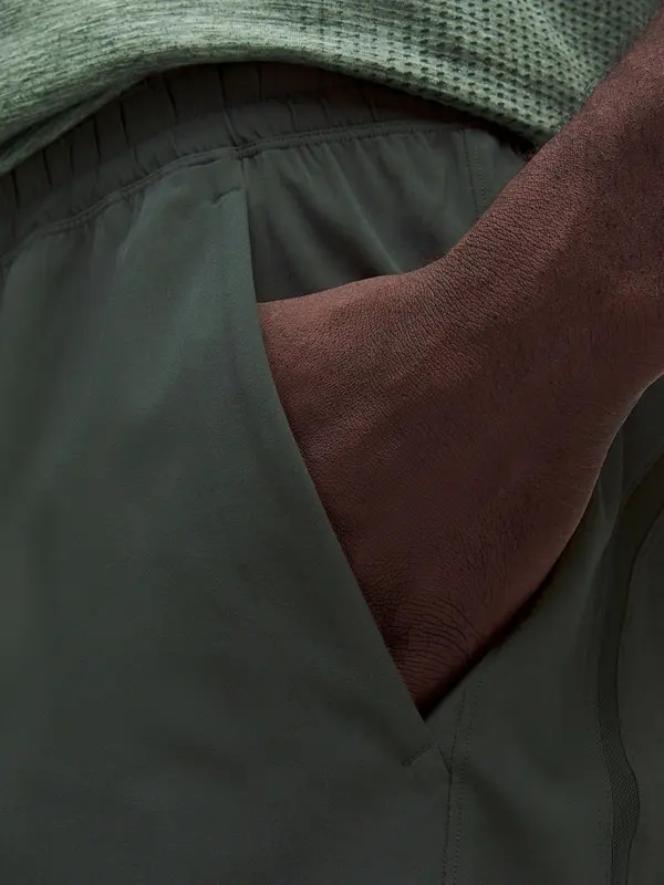 /original/LM7B86S_049106_LULU_49106_4.png_convert-600x800