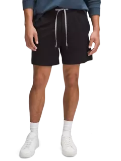 شورت من قماش الجيرسيه الناعم مقاس 5 بوصة