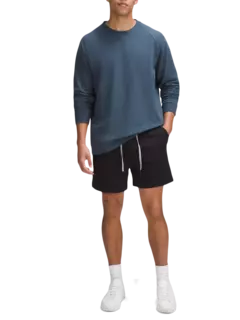 شورت من قماش الجيرسيه الناعم مقاس 5 بوصة