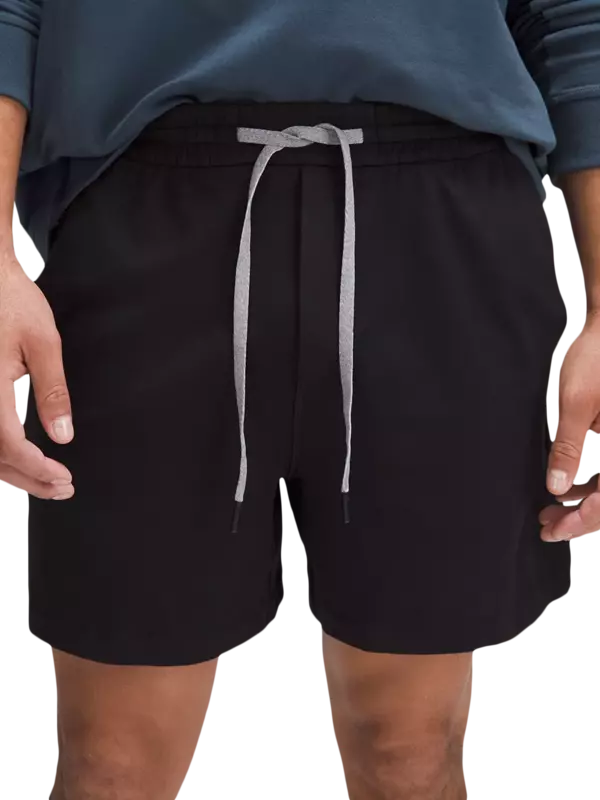 شورت من قماش الجيرسيه الناعم مقاس 5 بوصة