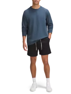 شورت من قماش الجيرسيه الناعم مقاس 5 بوصة