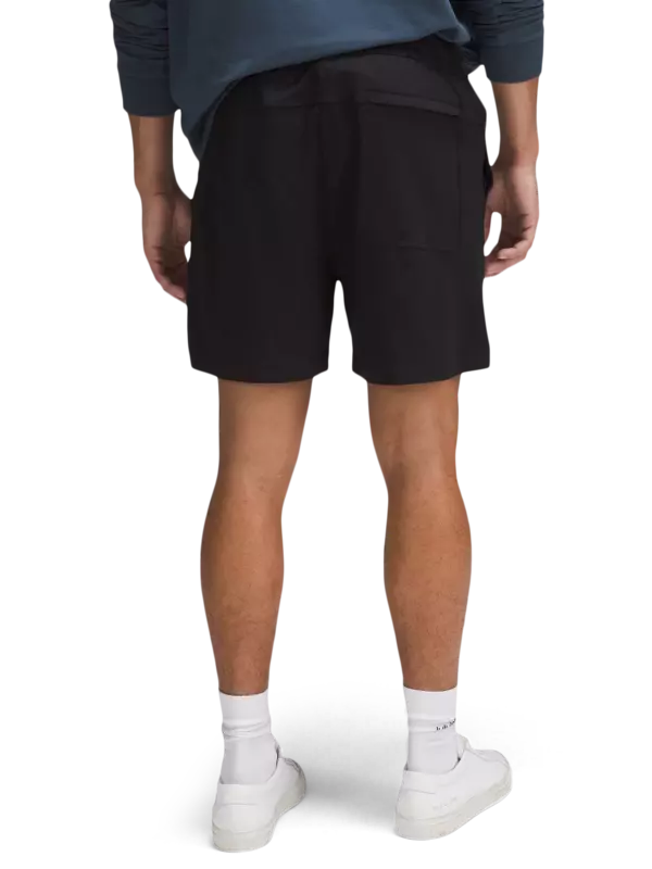 شورت من قماش الجيرسيه الناعم مقاس 5 بوصة