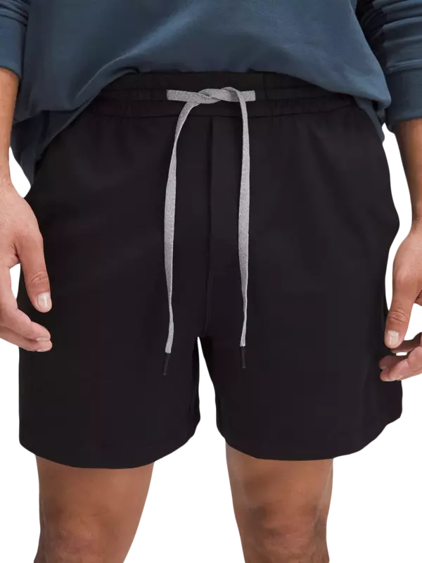 شورت من قماش الجيرسيه الناعم مقاس 5 بوصة