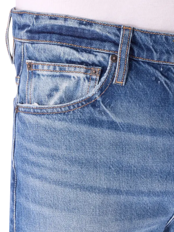 The Straight Leg Jeans