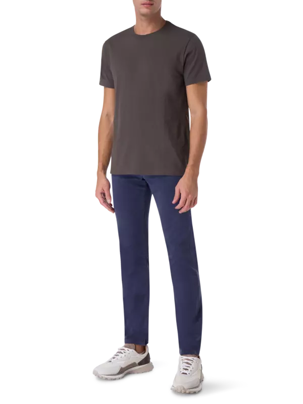 تيشيرت مزين بشعار فريم