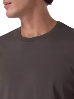 تيشيرت مزين بشعار فريم