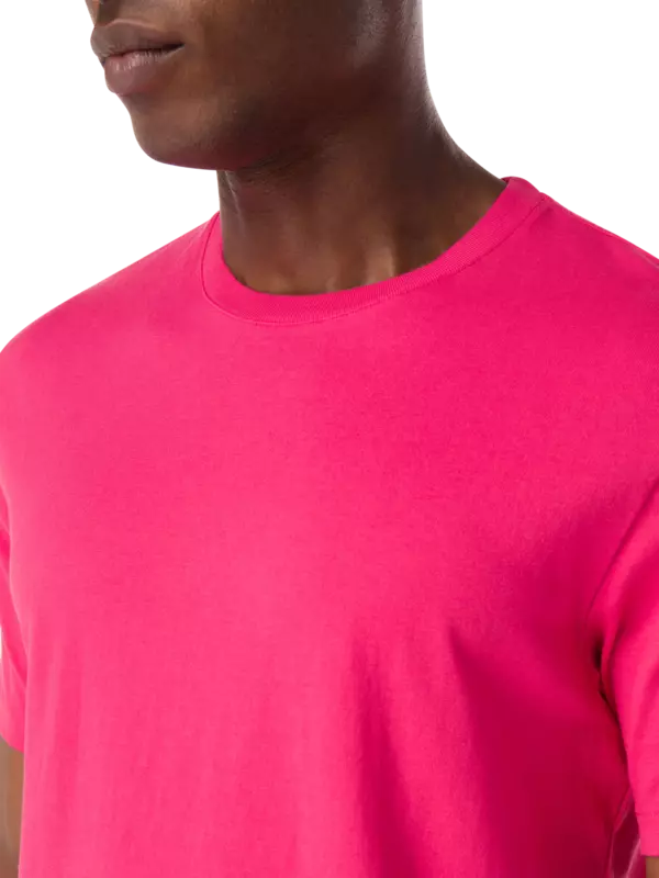 تيشيرت مزين بشعار فريم