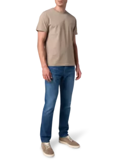 تيشيرت مزين بشعار فريم