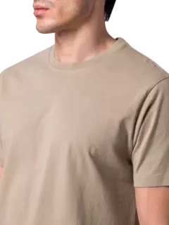 تيشيرت مزين بشعار فريم