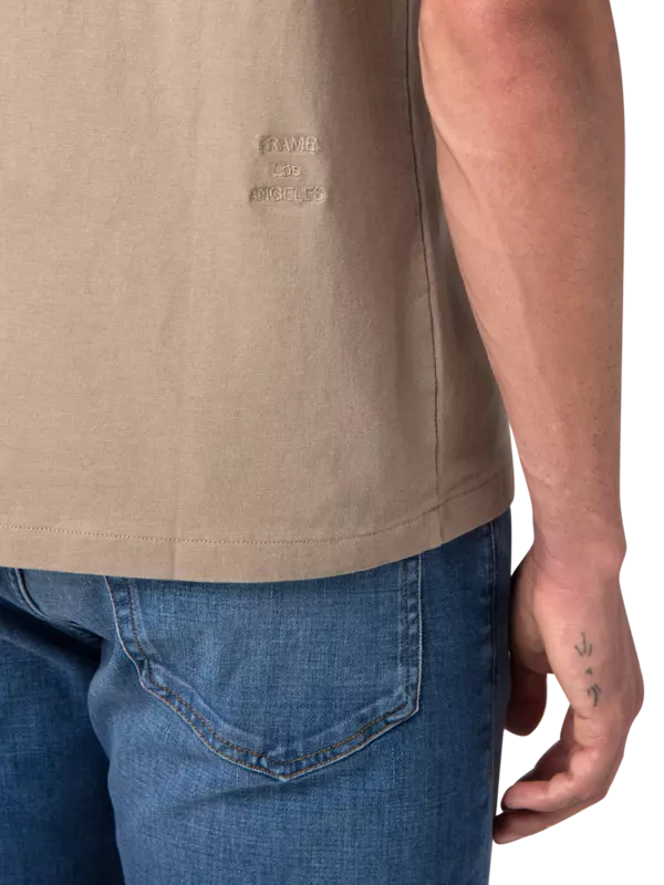 تيشيرت مزين بشعار فريم