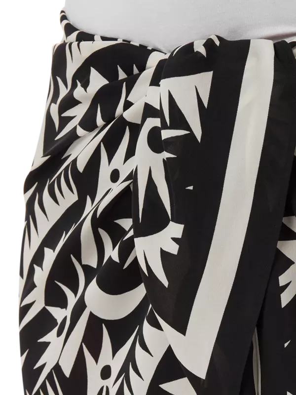 /original/LSARO_MATU_Palmetto_5.png_convert-600x800