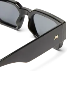 /original/LSP2552138_LESP_Blacksmoke_4.png_convert-240x320