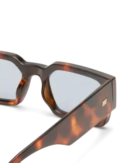 /original/LSP2552139_LESP_Tortsmoke_4.png_convert-240x320