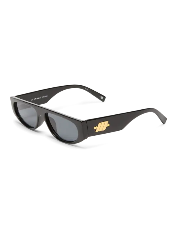 /original/LSP2552146_LESP_Blacksmoke_3.png_convert-600x800