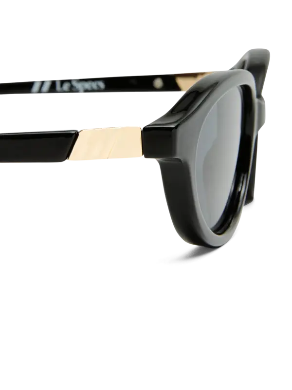 /original/LSP2552175_LESP_Blacksmoke_4.png_convert-600x800