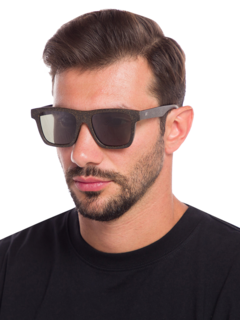 Thick-Rimmed Sunglasses with Grain Effect