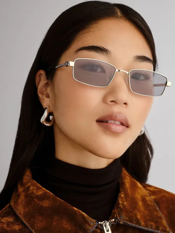 /original/LSU2552238_LESP_Silversmok_2.png_convert-600x800