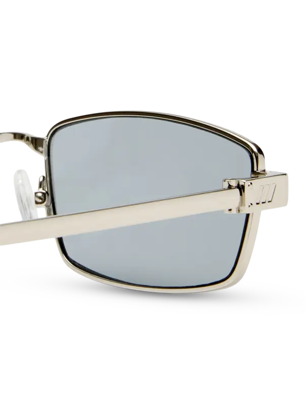 /original/LSU2552238_LESP_Silversmok_5.png_convert-600x800